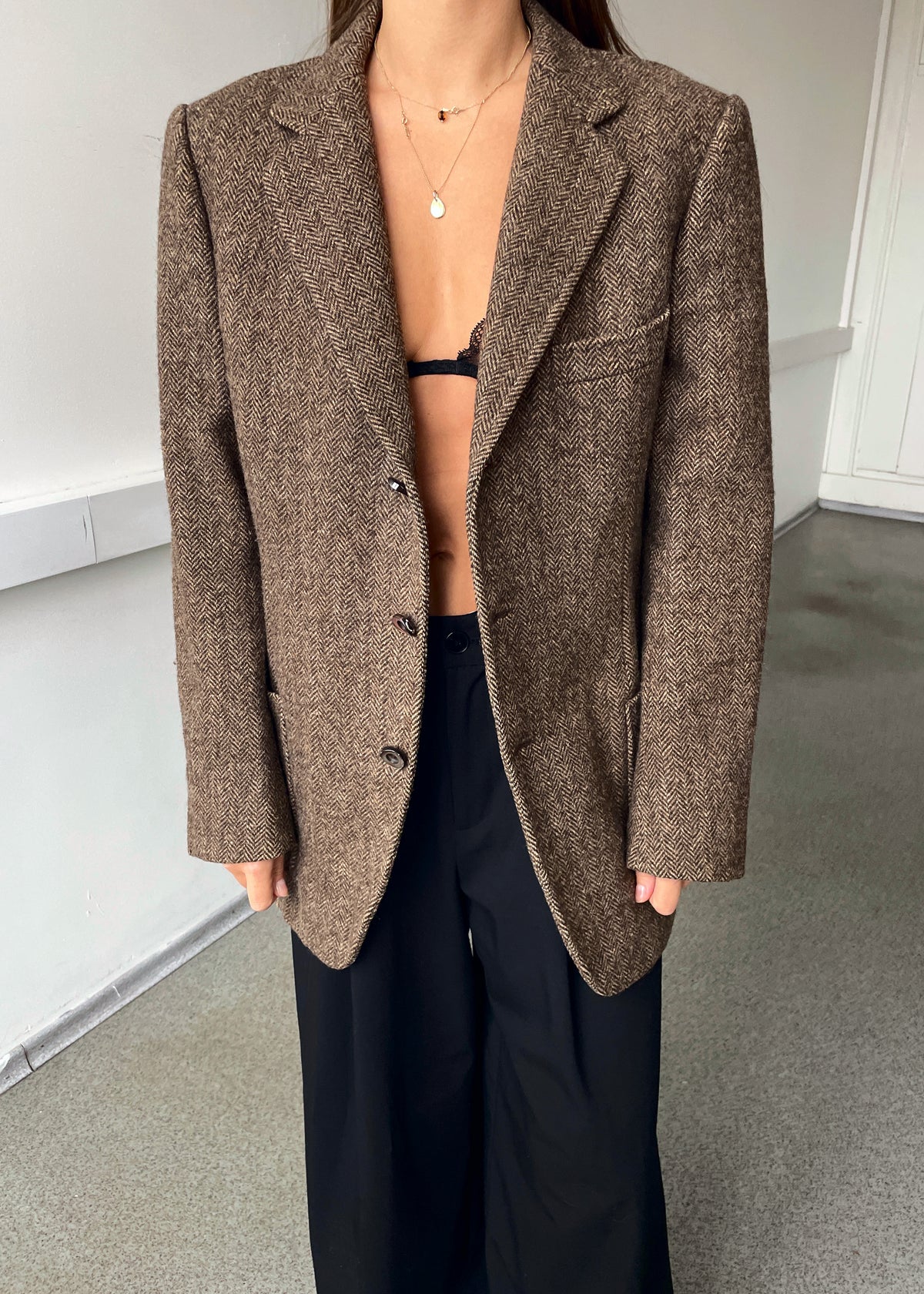Vintage Brown Herringbone Wool Blazer by Piparo
