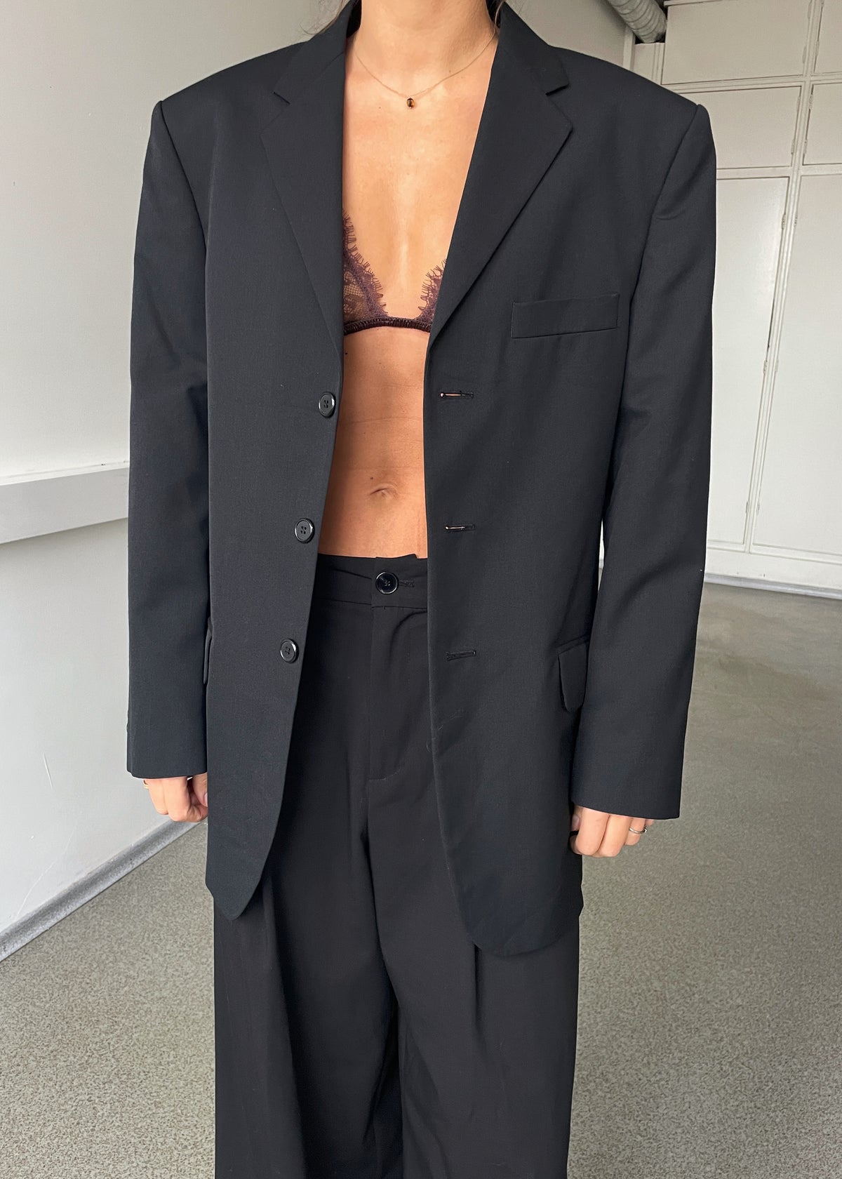 Vintage Classic Black Wool-Blend Blazer, view 1