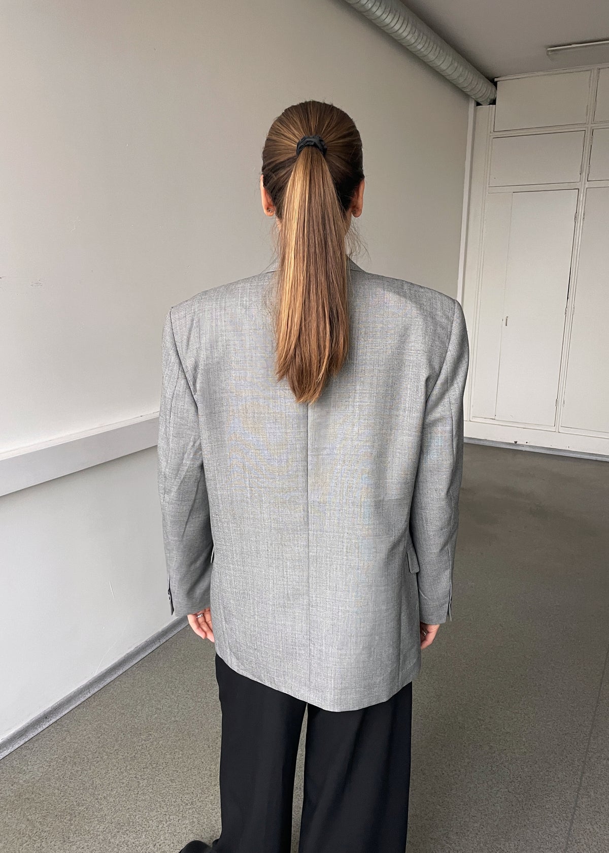 Vintage Classic Light Grey Wool-Blend Blazer, view 5