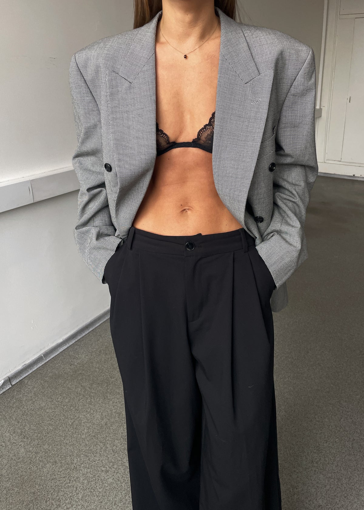 Vintage Light Grey Double-Breasted Dogtooth Pattern Oversized Blazer, view 3