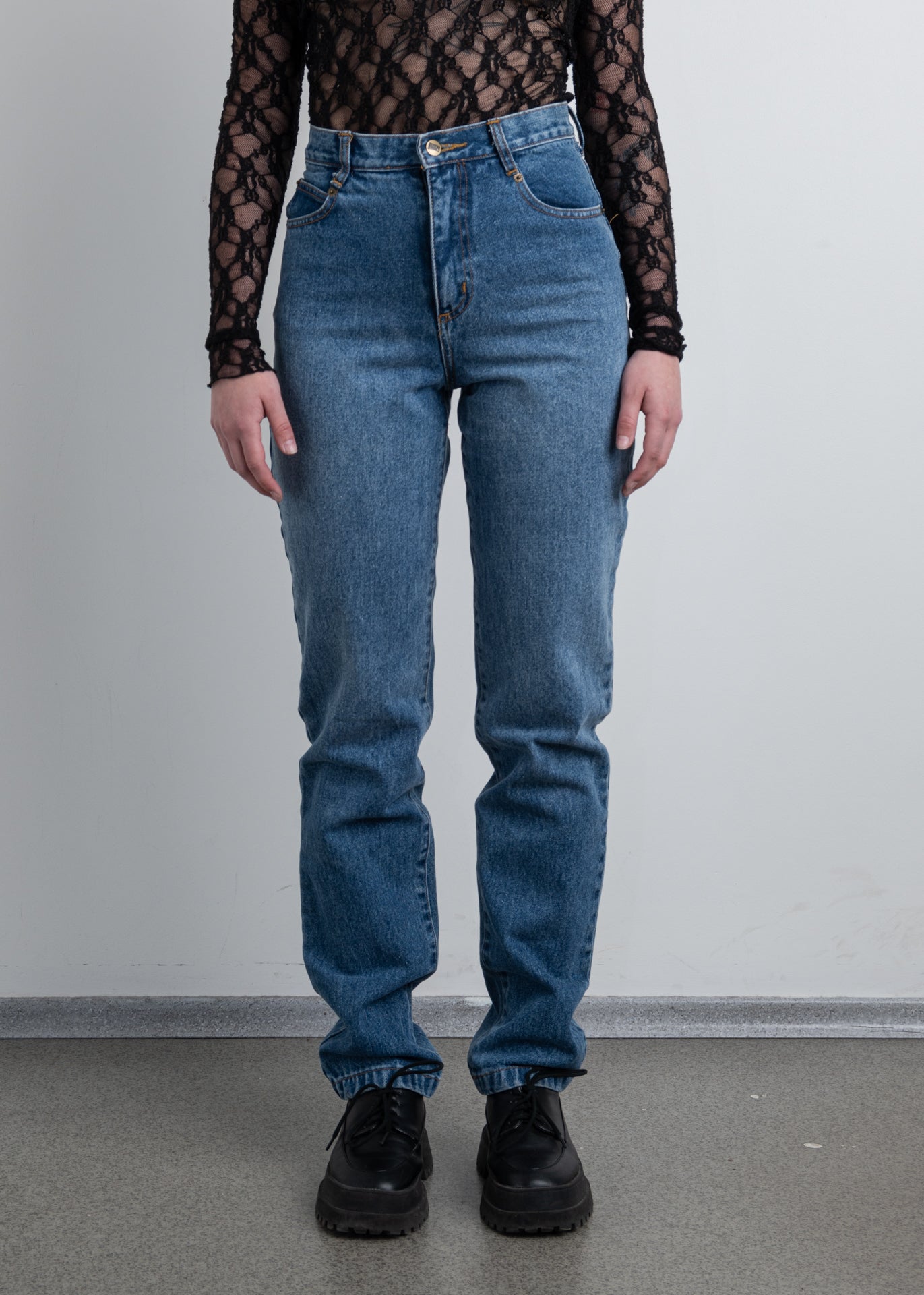 Vintage Blue Carrot Cut Jeans