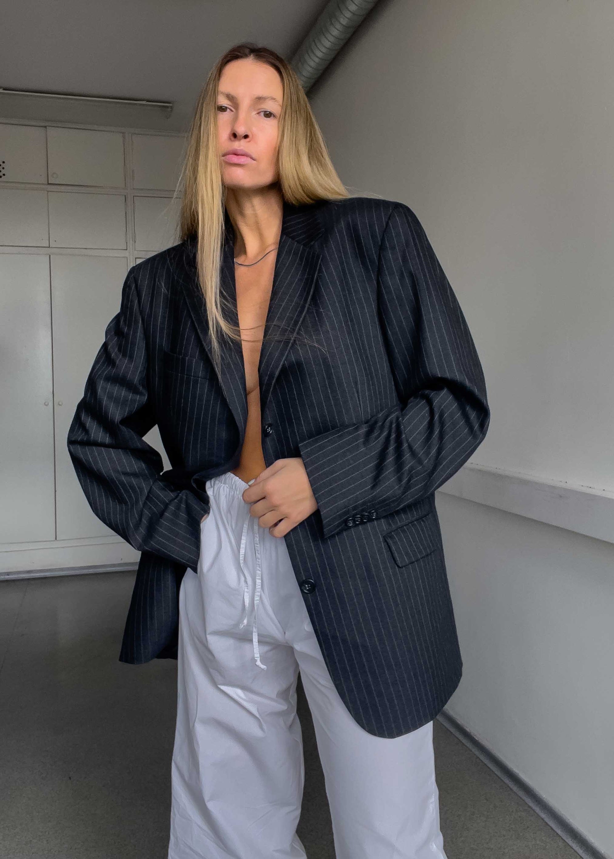 Vintage Dark Grey Pinstriped Oversized 100% WOOL Blazer