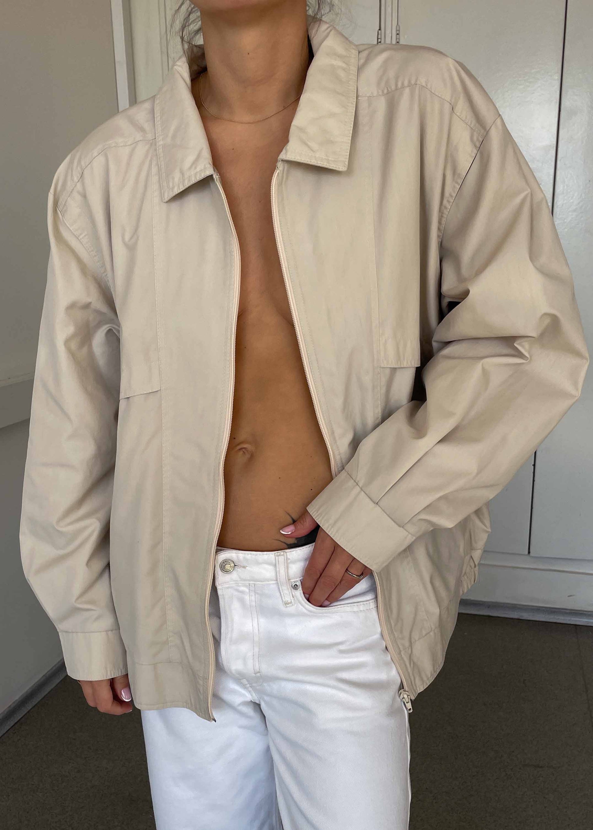 Vintage Lightweight Beige Bomber Jacket – Zip Closure