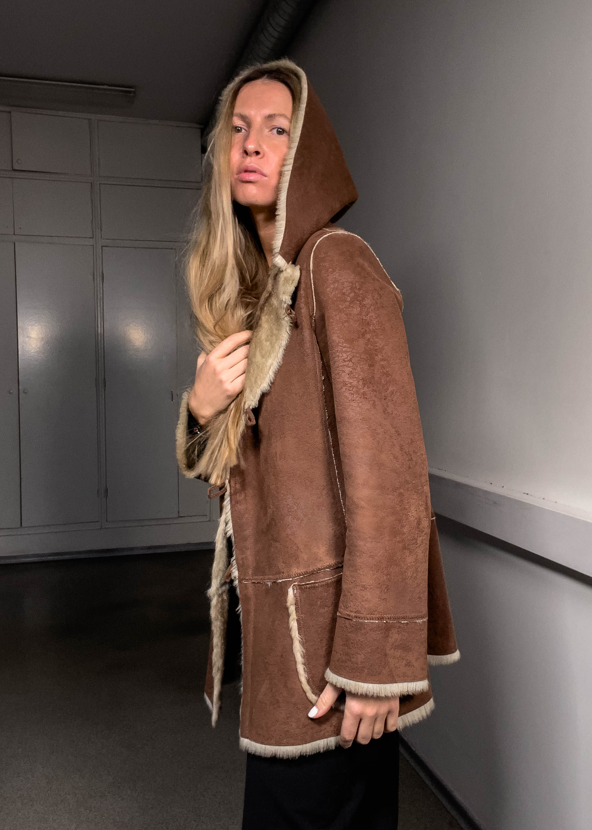 ジャケット・アウター AMERI VINTAGE HOOD FAKE FUR COAT AMERI VINTAGE HOOD FAKE FUR COAT