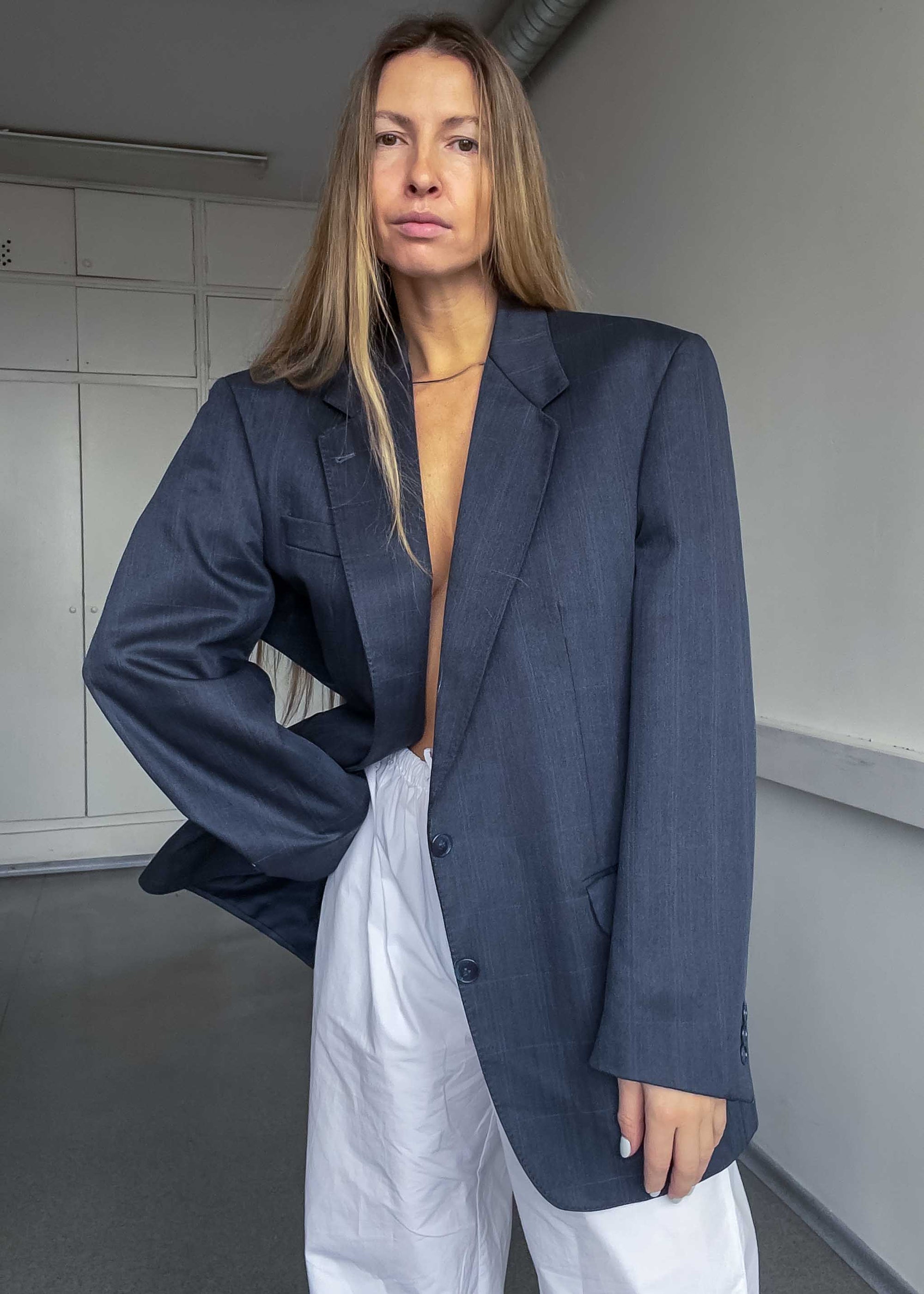 Vintage Dark Grey Checked Oversized 100% WOOL Blazer