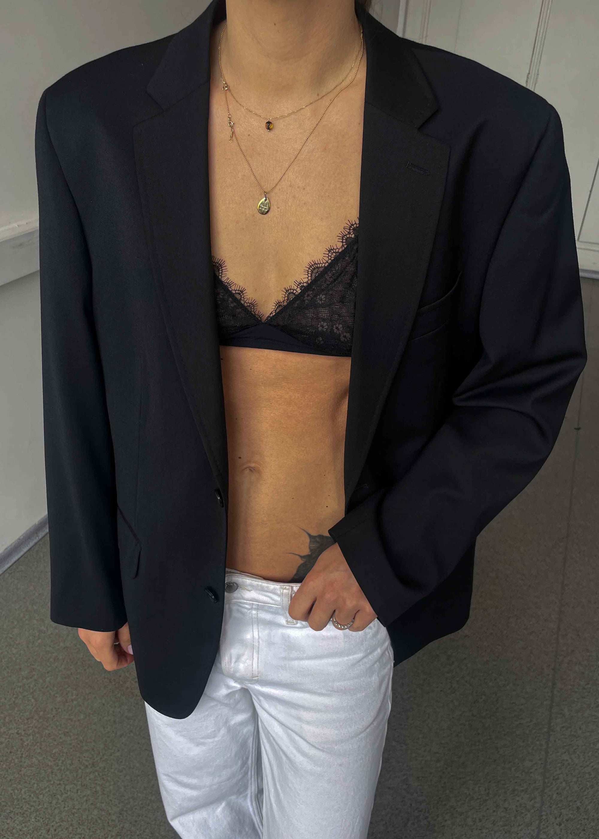 Vintage Classic Black Smaller Fit Blazer
