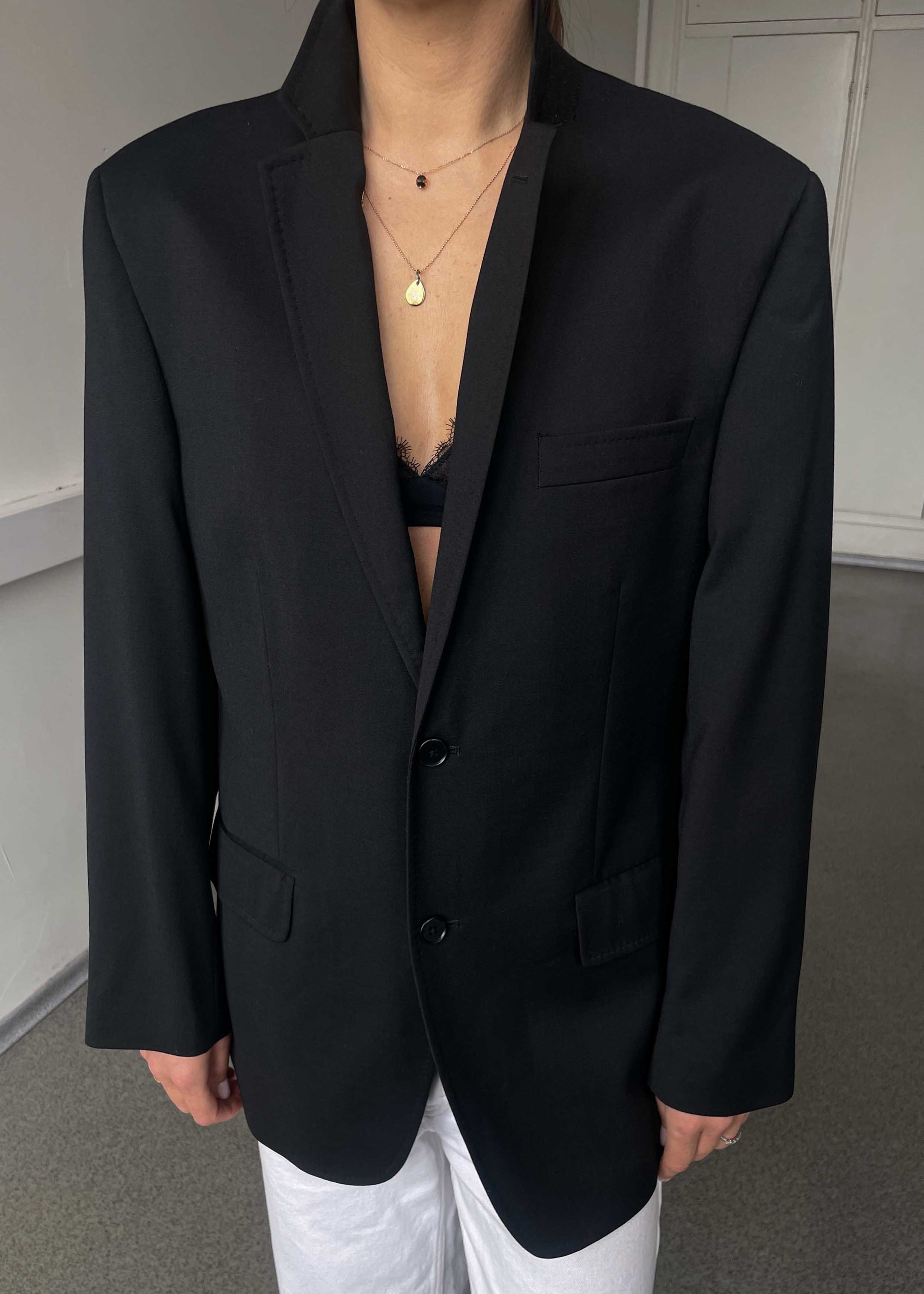 Vintage Classic Black Smaller Fit Blazer