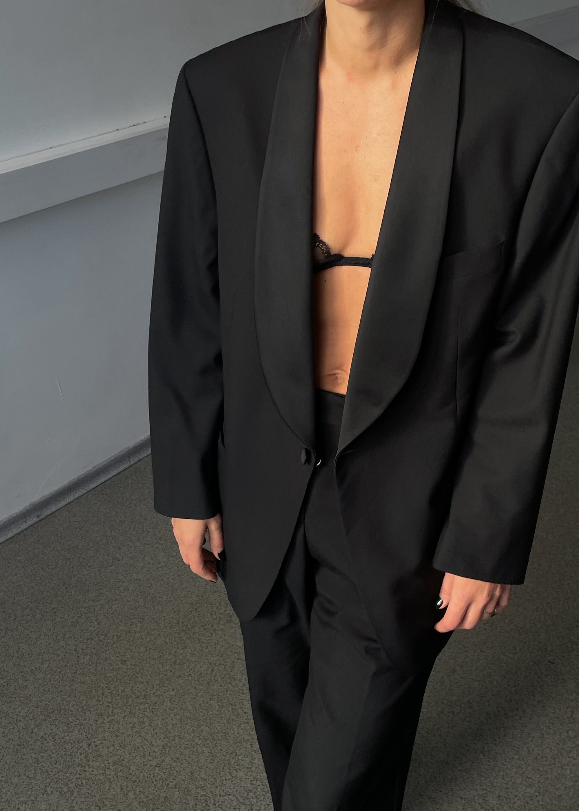 Vintage Black Oversized 100% WOOL Tuxedo Blazer