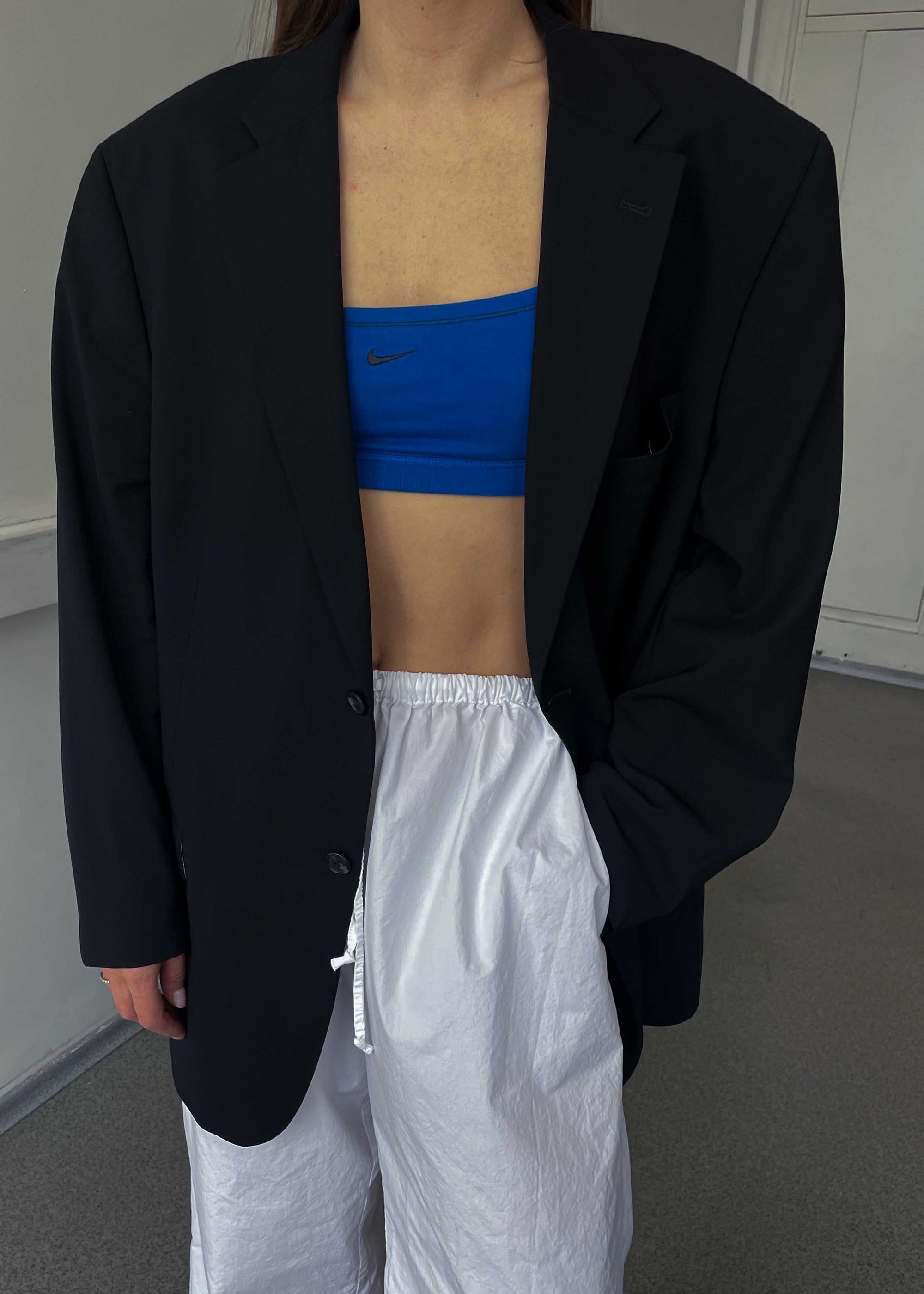 Vintage Classic Black Oversized Blazer