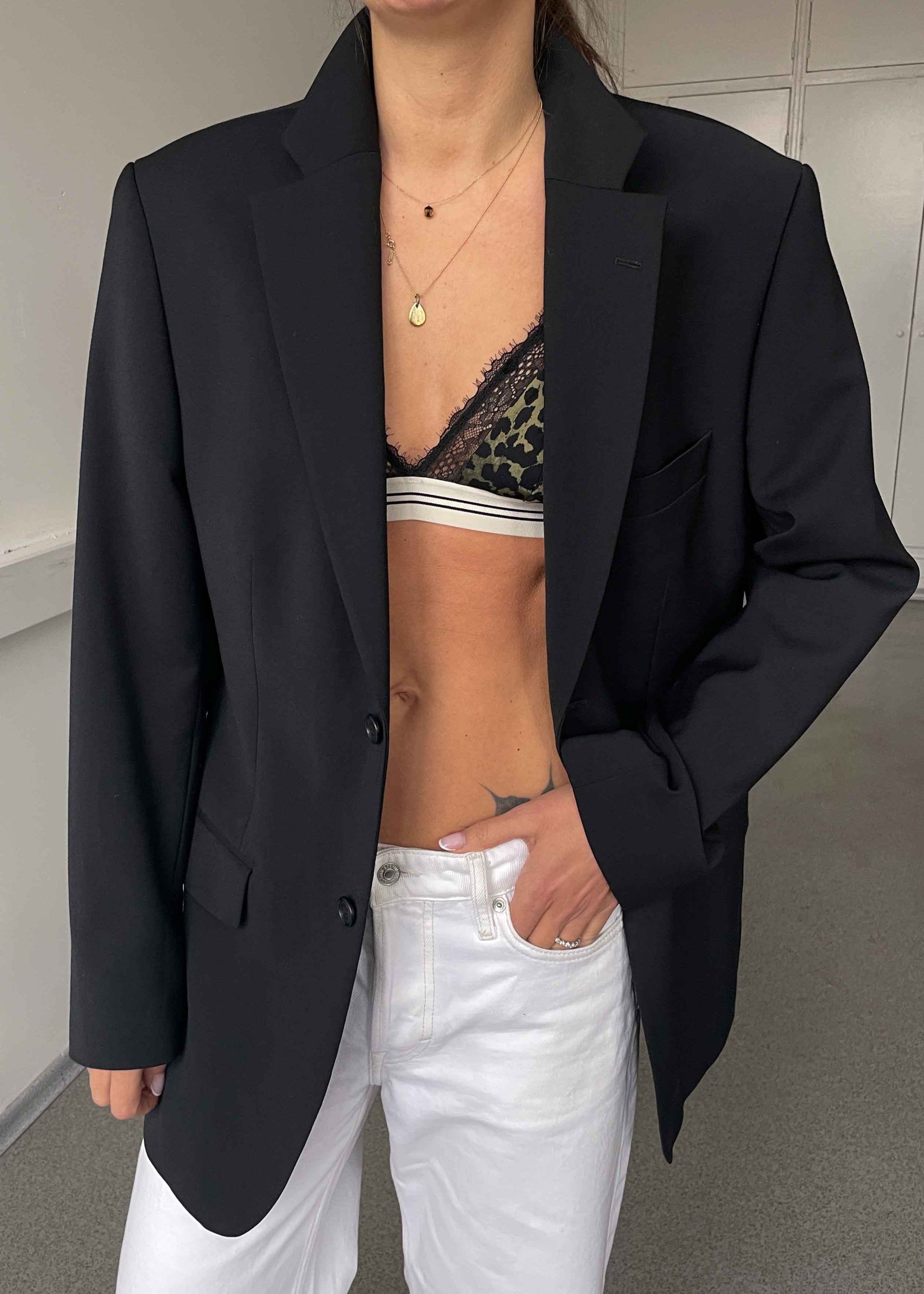 Vintage Classic Black Oversized Blazer