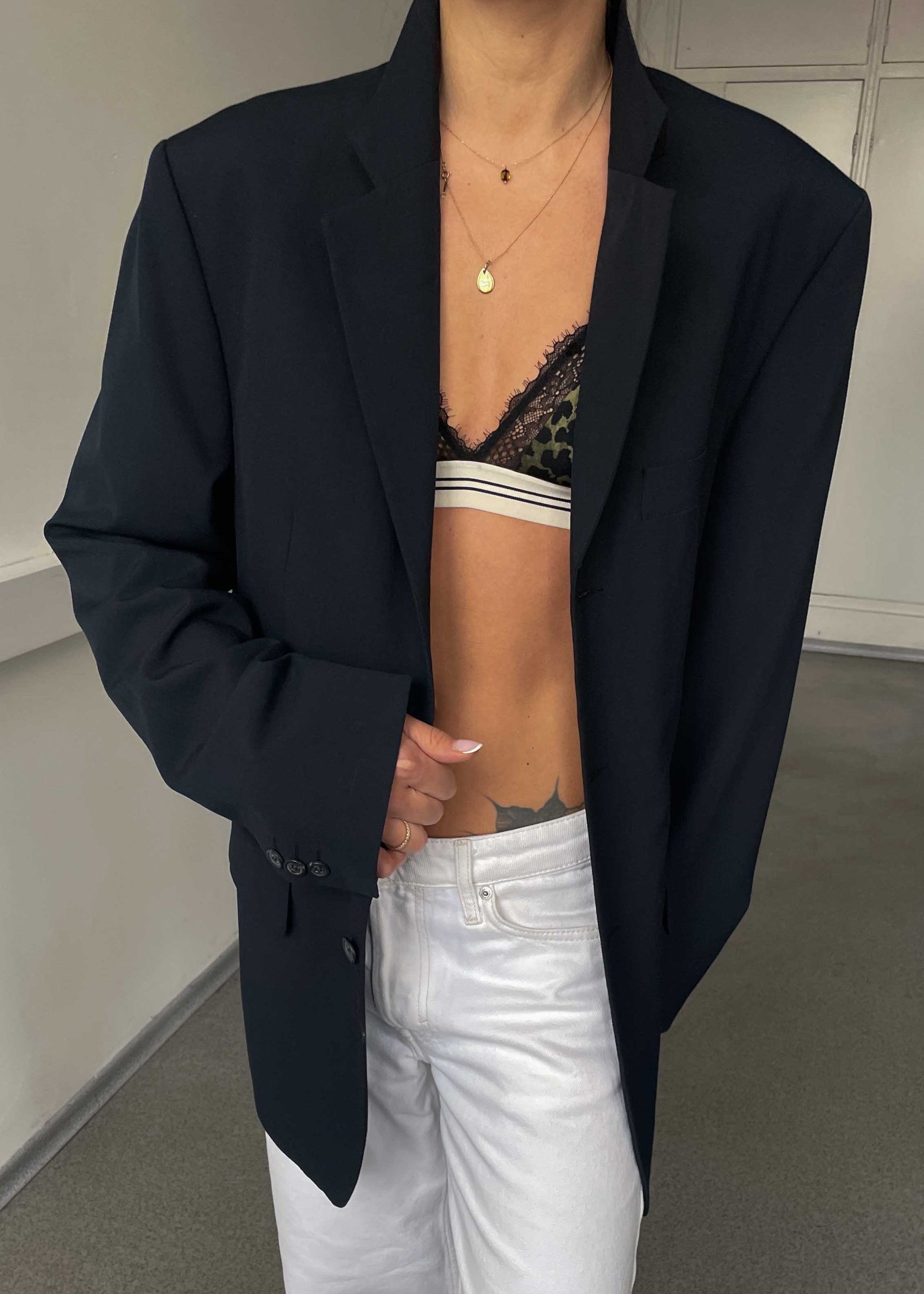 Vintage Classic Black Oversized Blazer