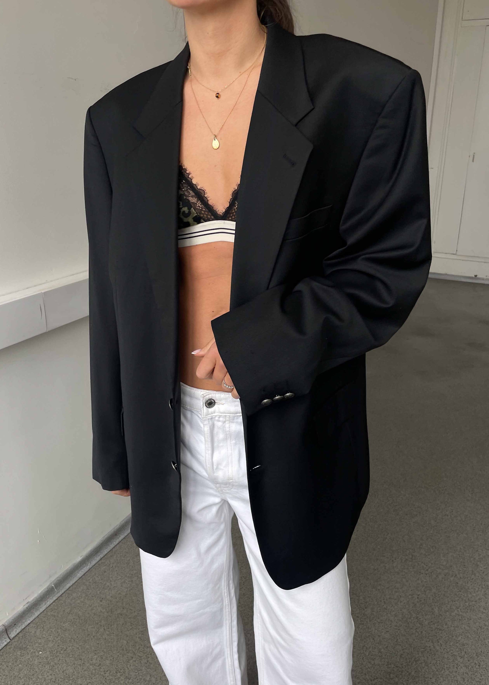 Vintage Classic Black Oversized Luxurious Blazer