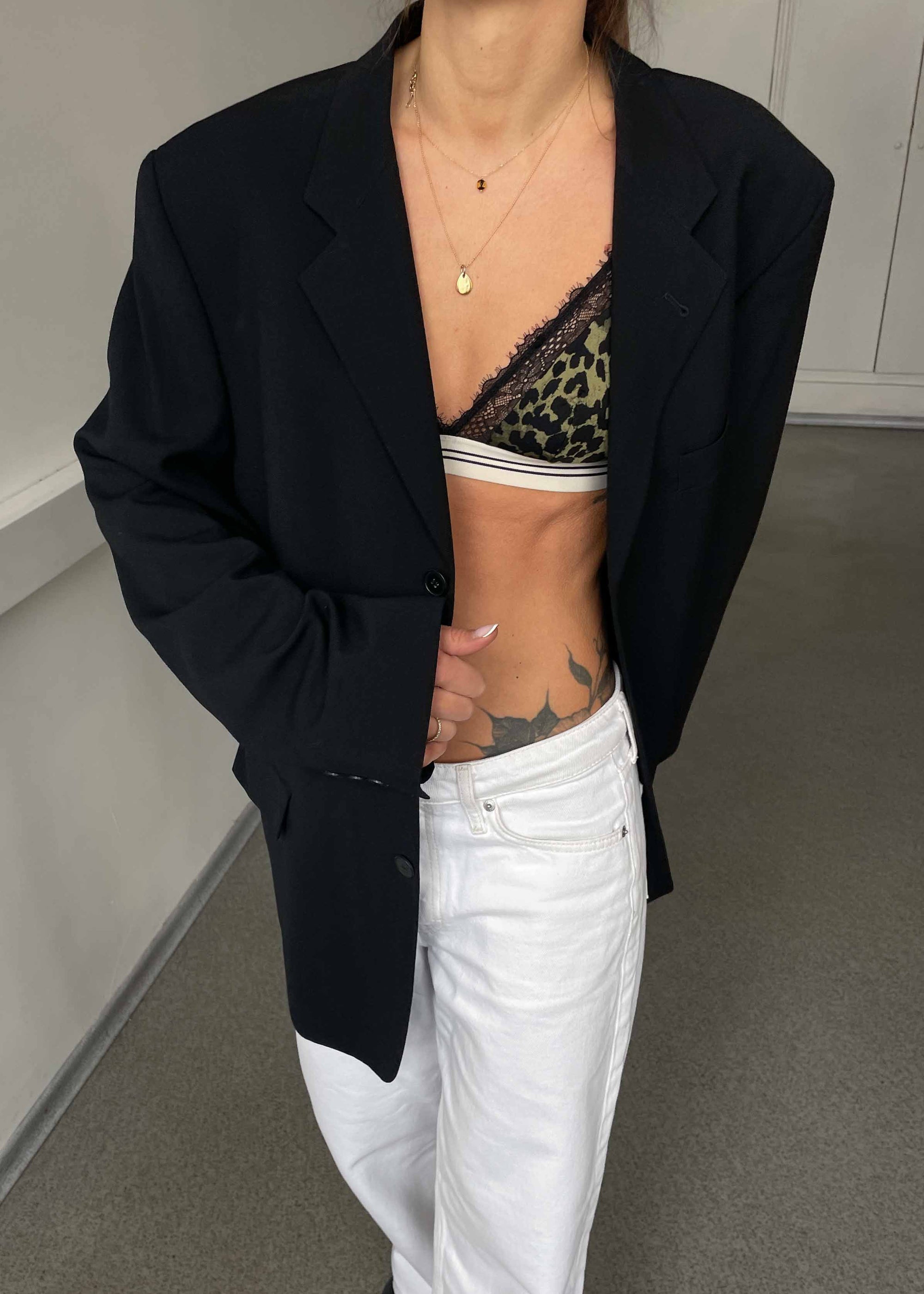 Vintage Classic Black Oversized  Blazer