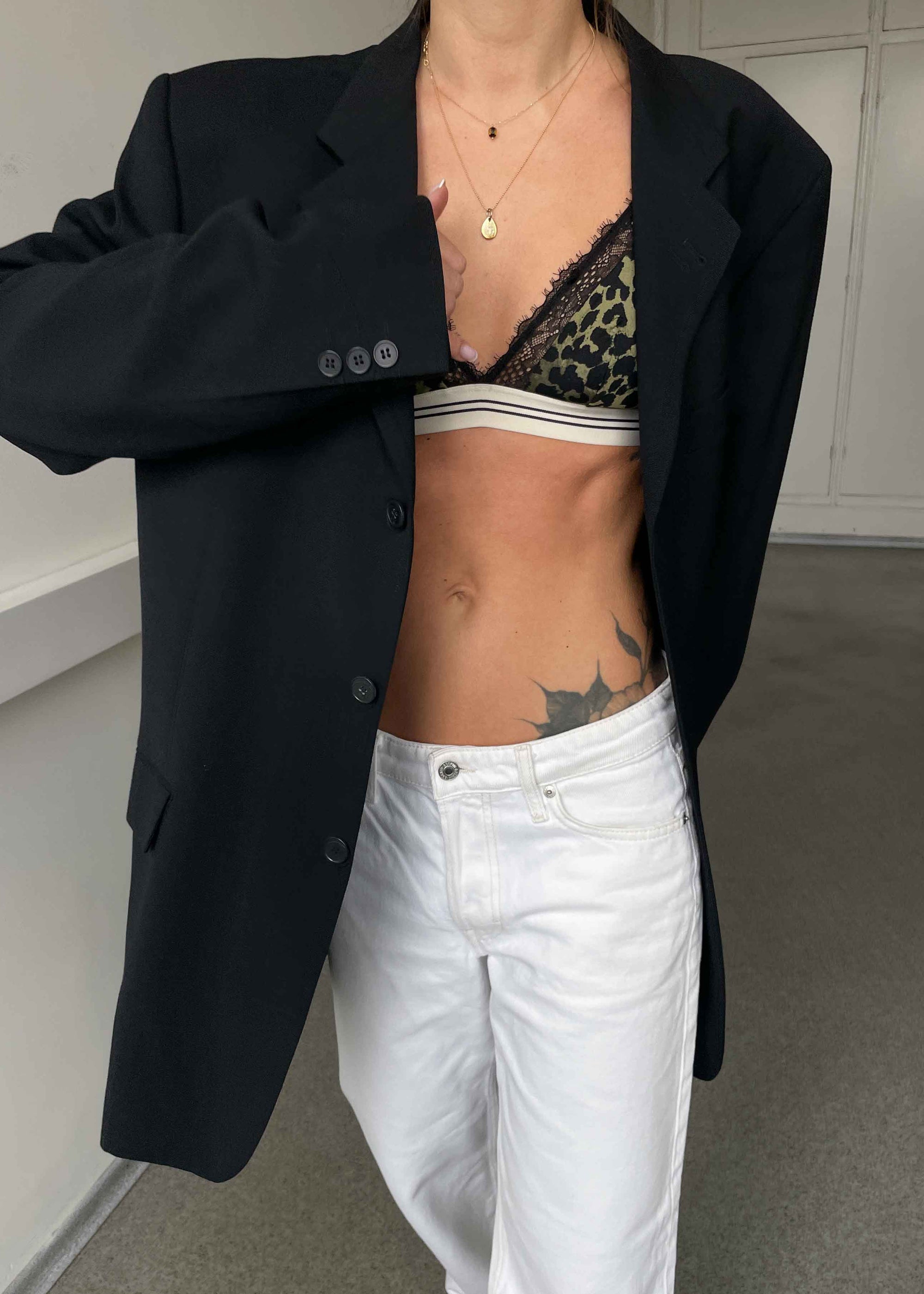 Vintage Classic Black Oversized  Blazer