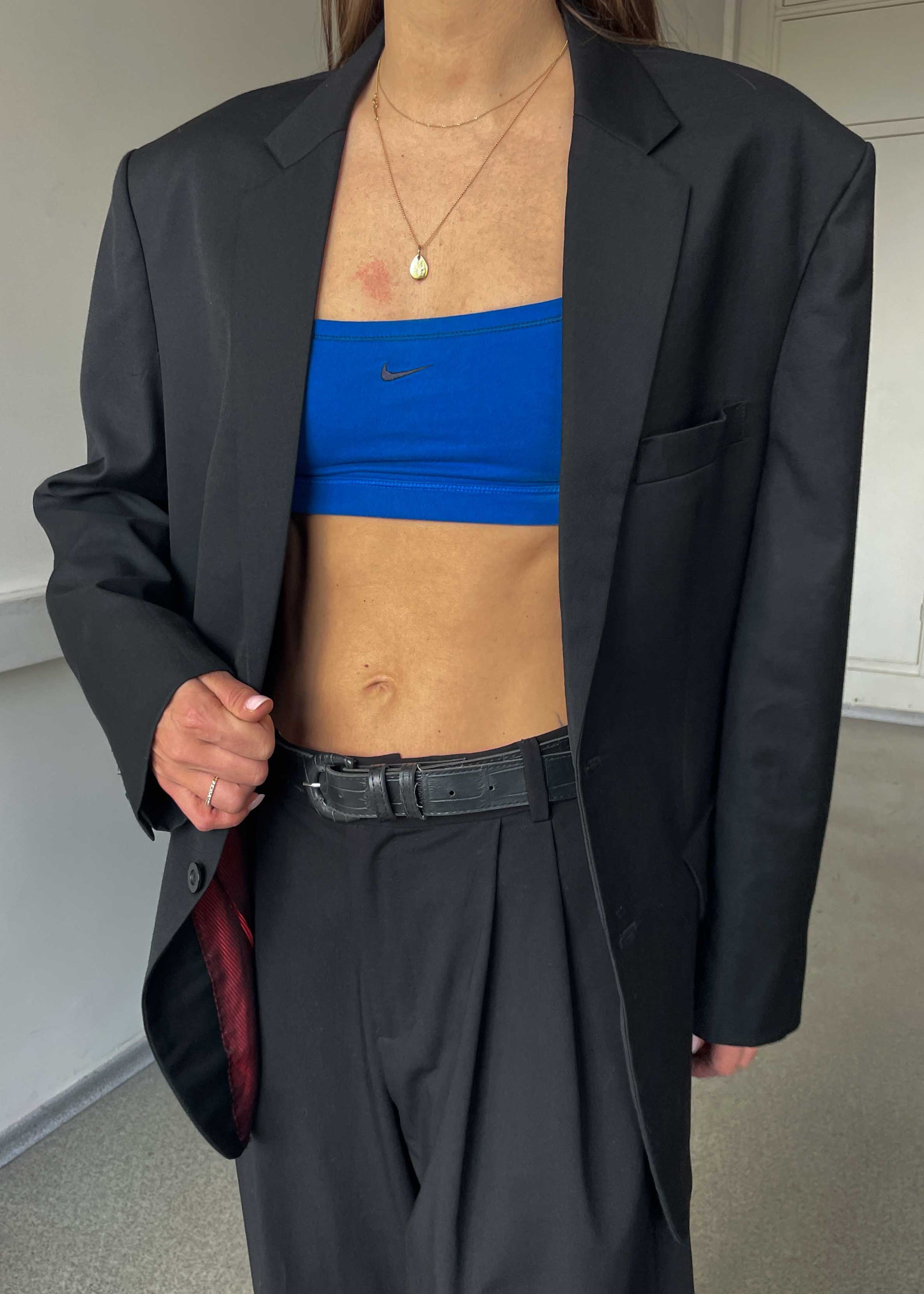 Vintage Classic Black Oversized Blazer