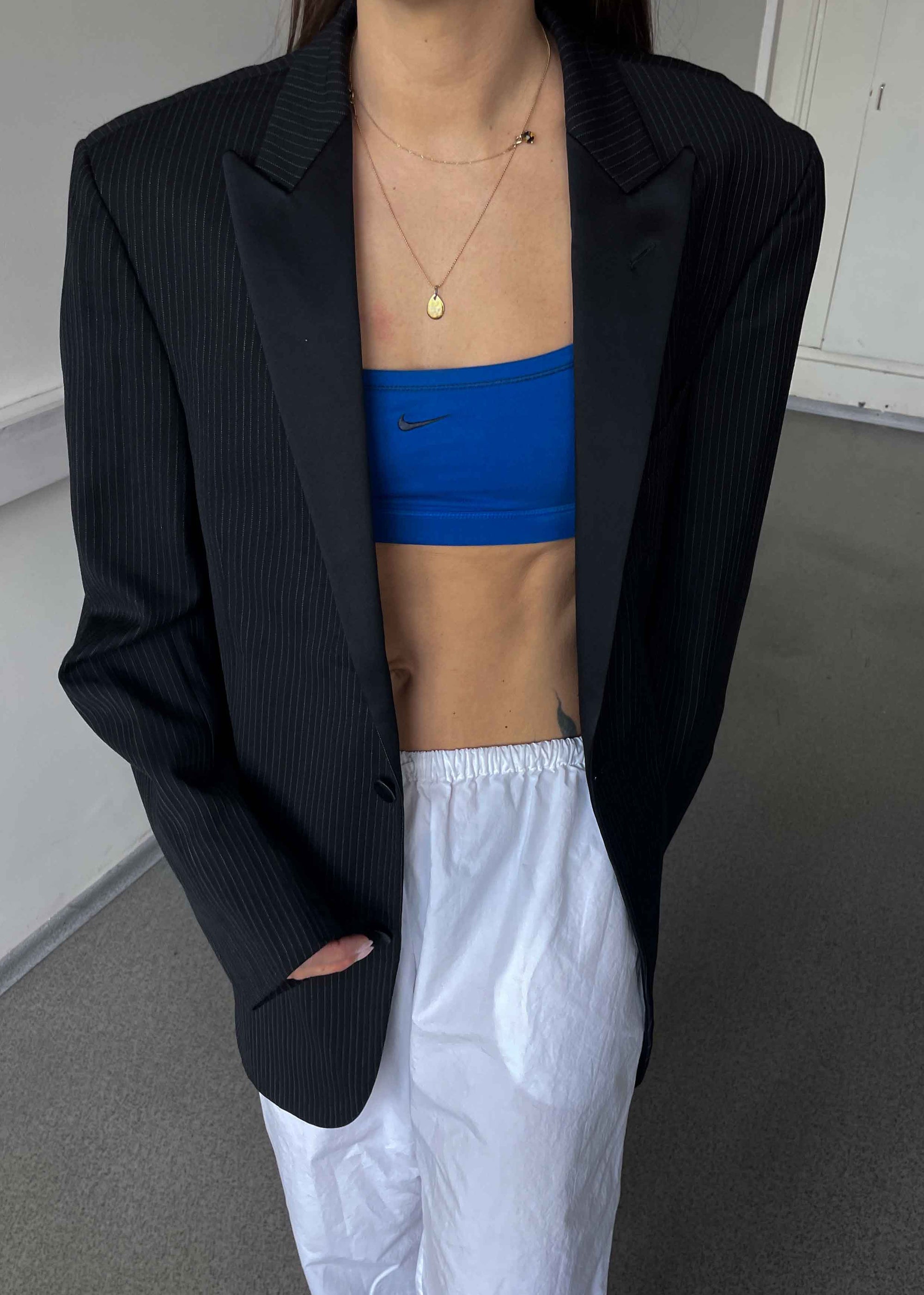 Vintage Black Oversized 100% WOOL Blazer by CALVIN KLEIN