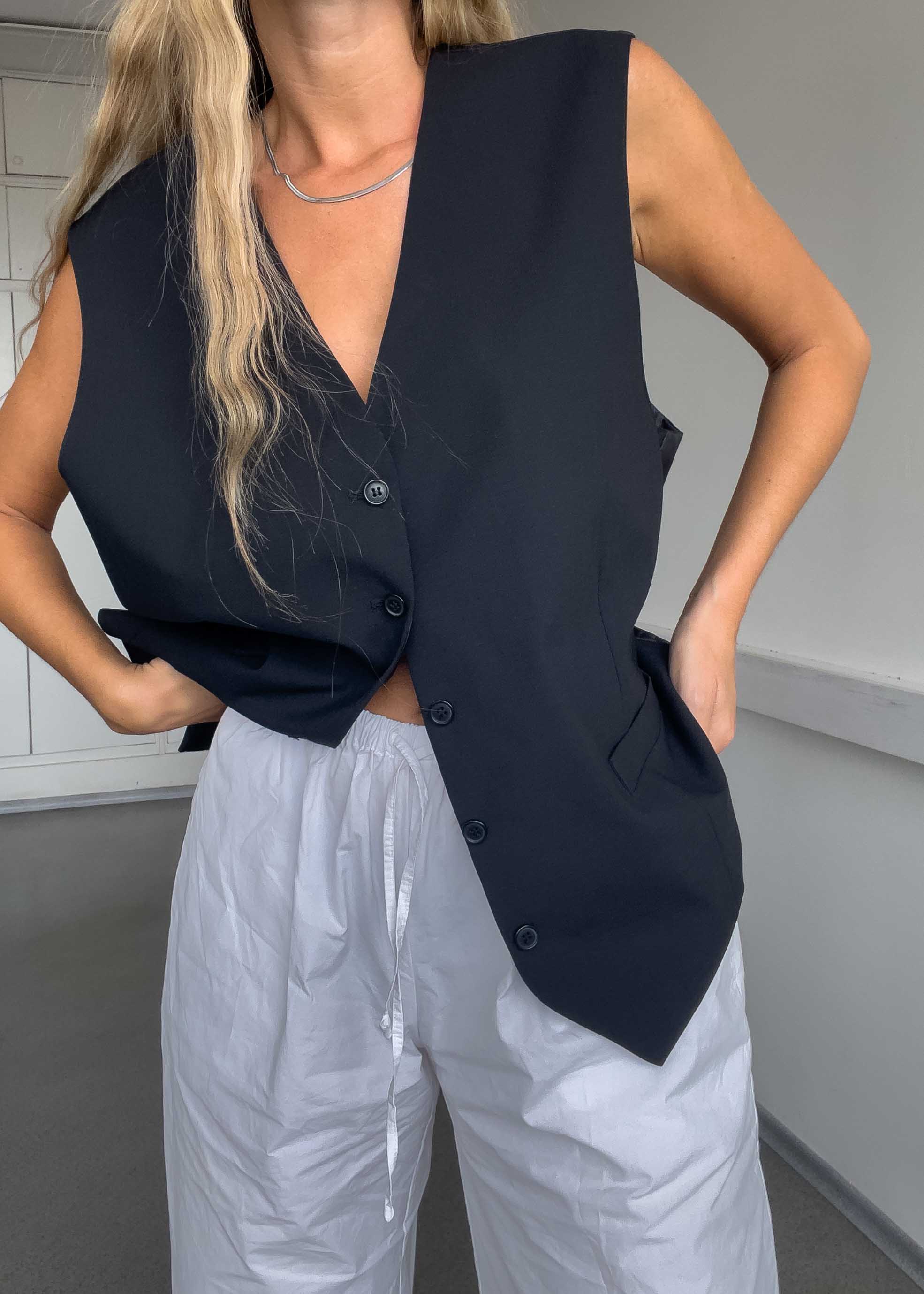 Vintage Black Oversized Classy Vest