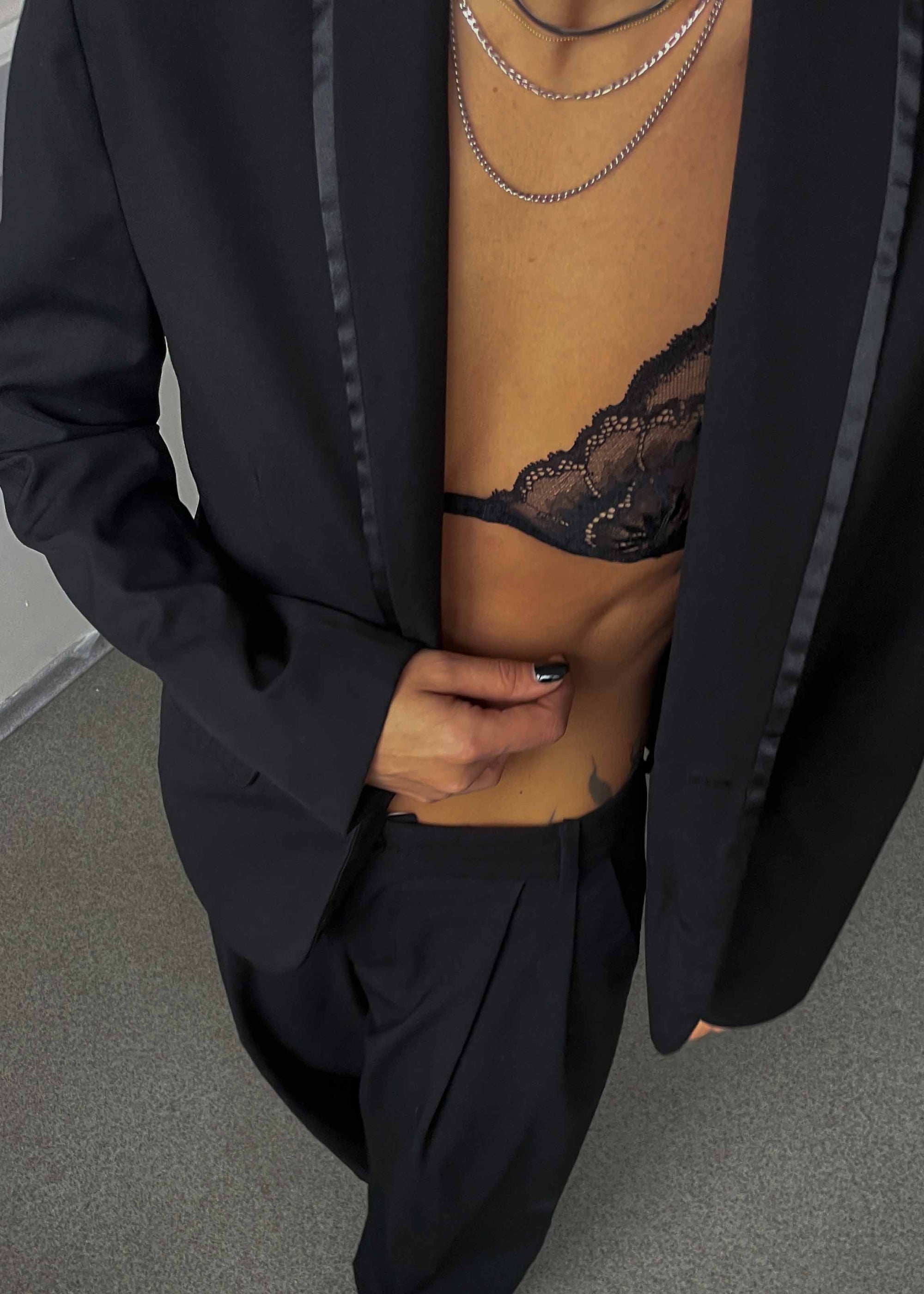 Vintage Black Fitted Festive Blazer