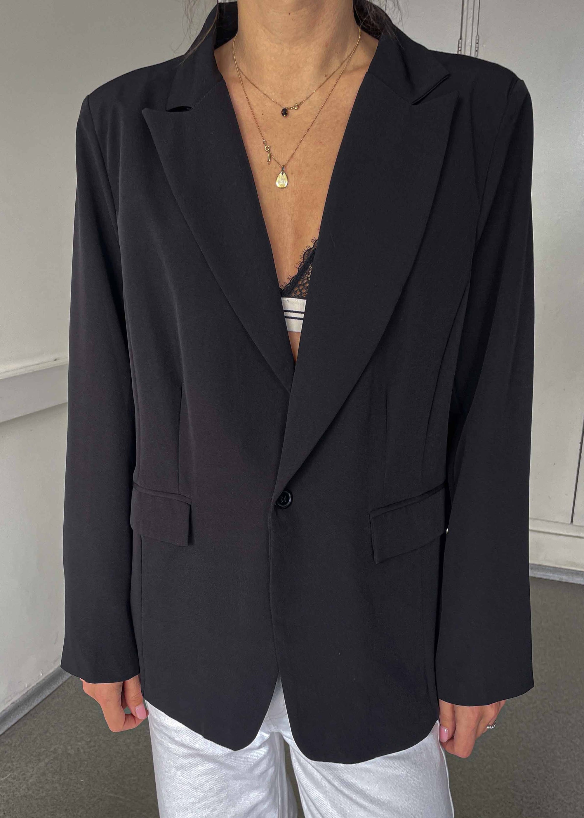 Vintage Black Small Fit Blazer
