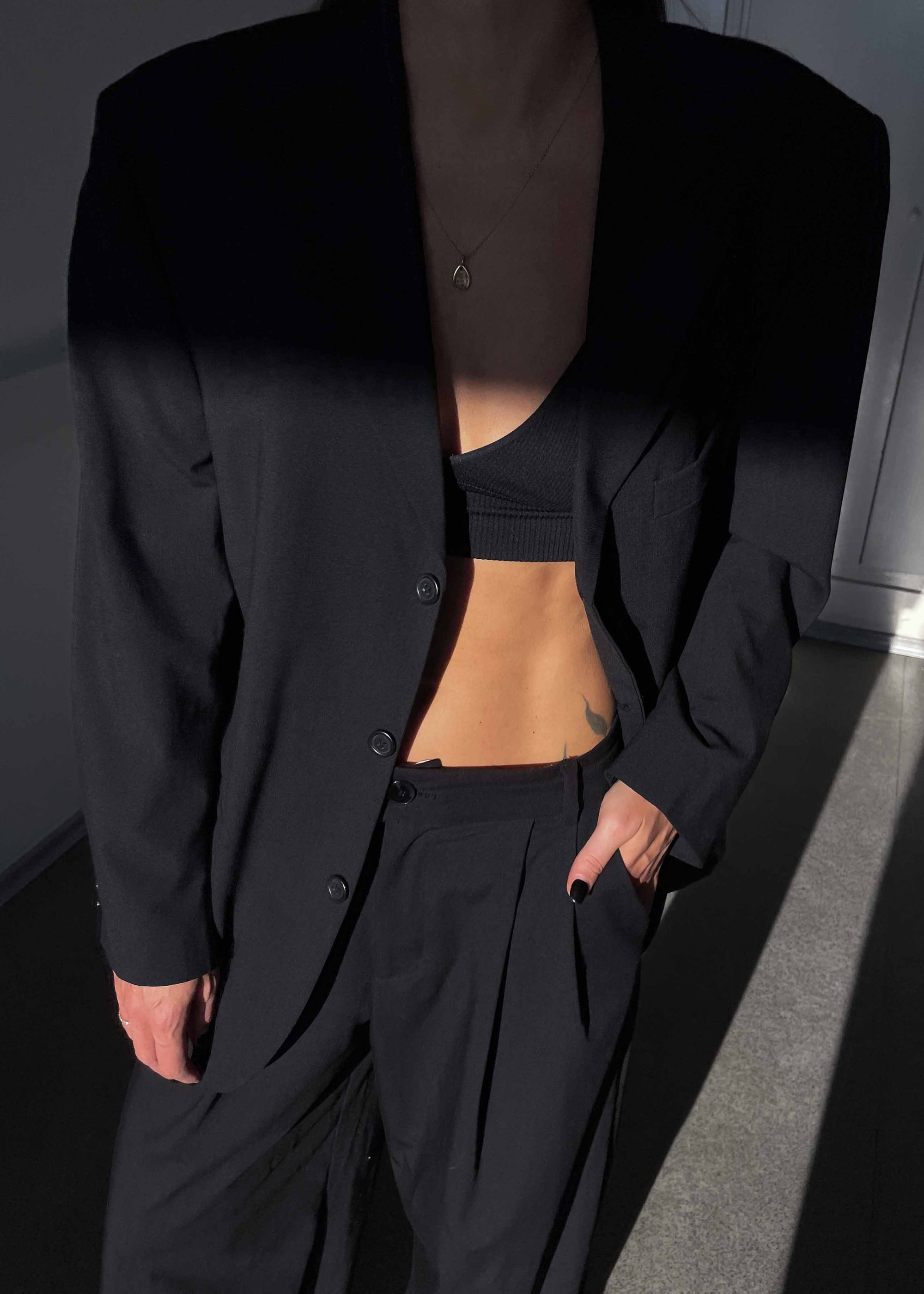 Vintage Black Classic Oversized Blazer