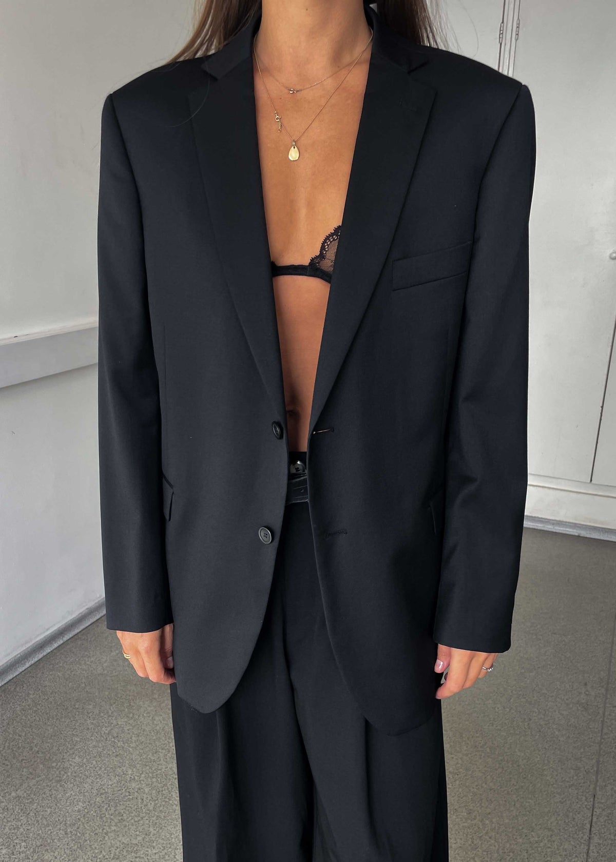 Vintage Classic Black Oversized Blazer