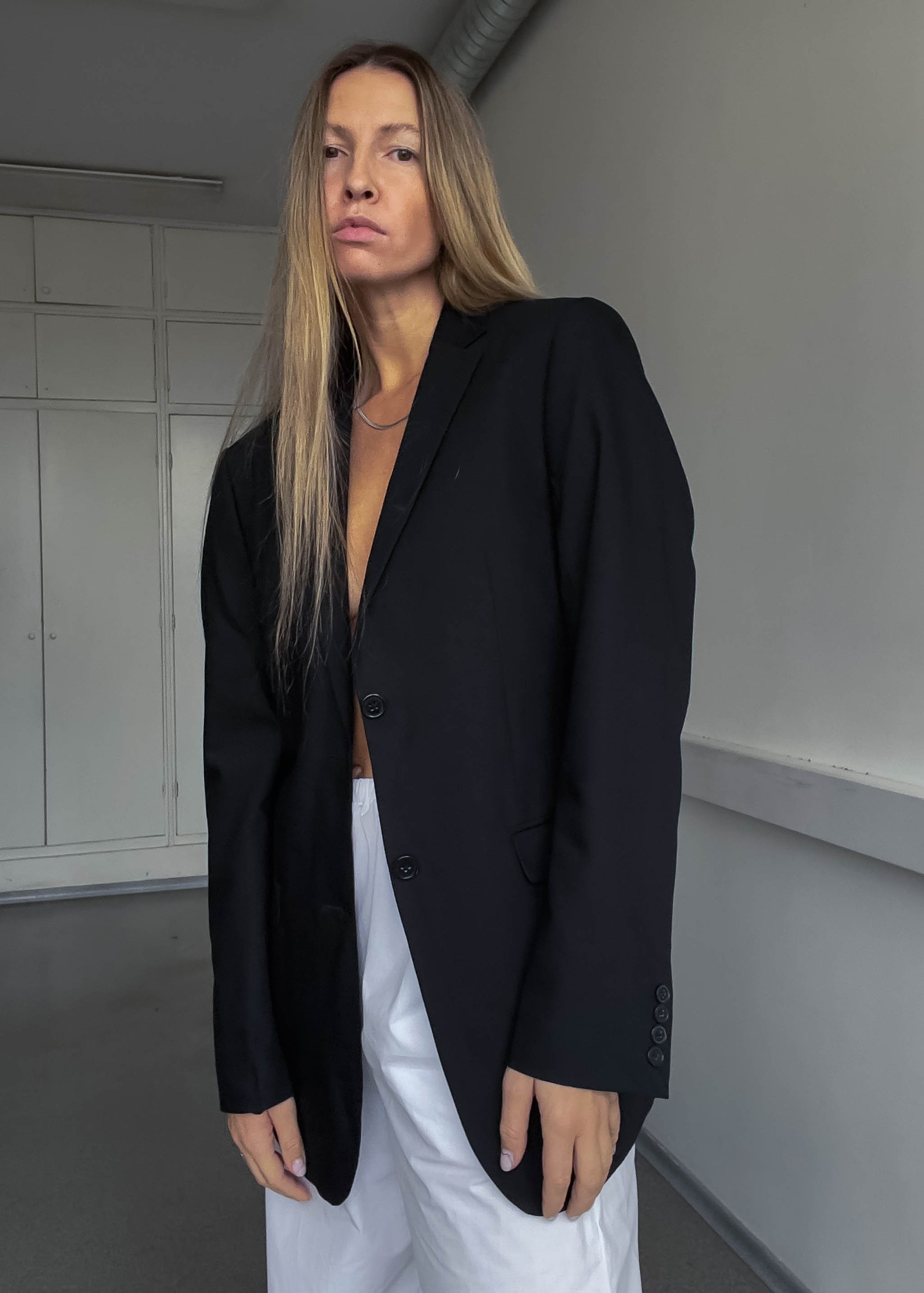 Vintage Black Oversized Smaller Fit Blazer