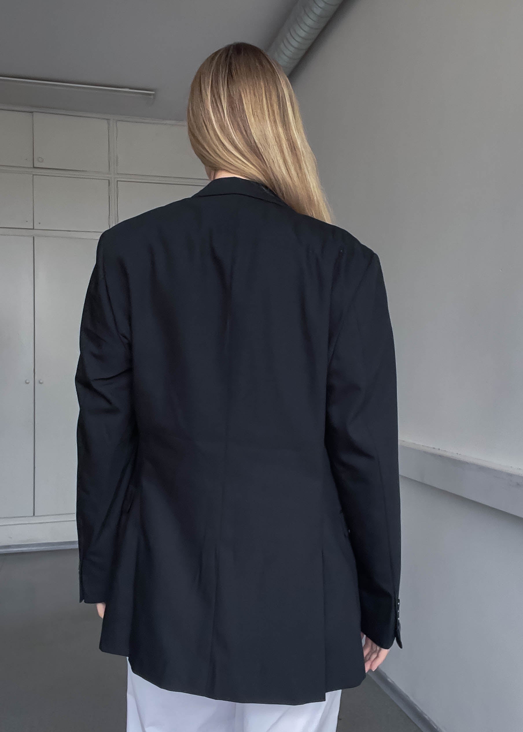 Vintage Black Oversized Smaller Fit Blazer