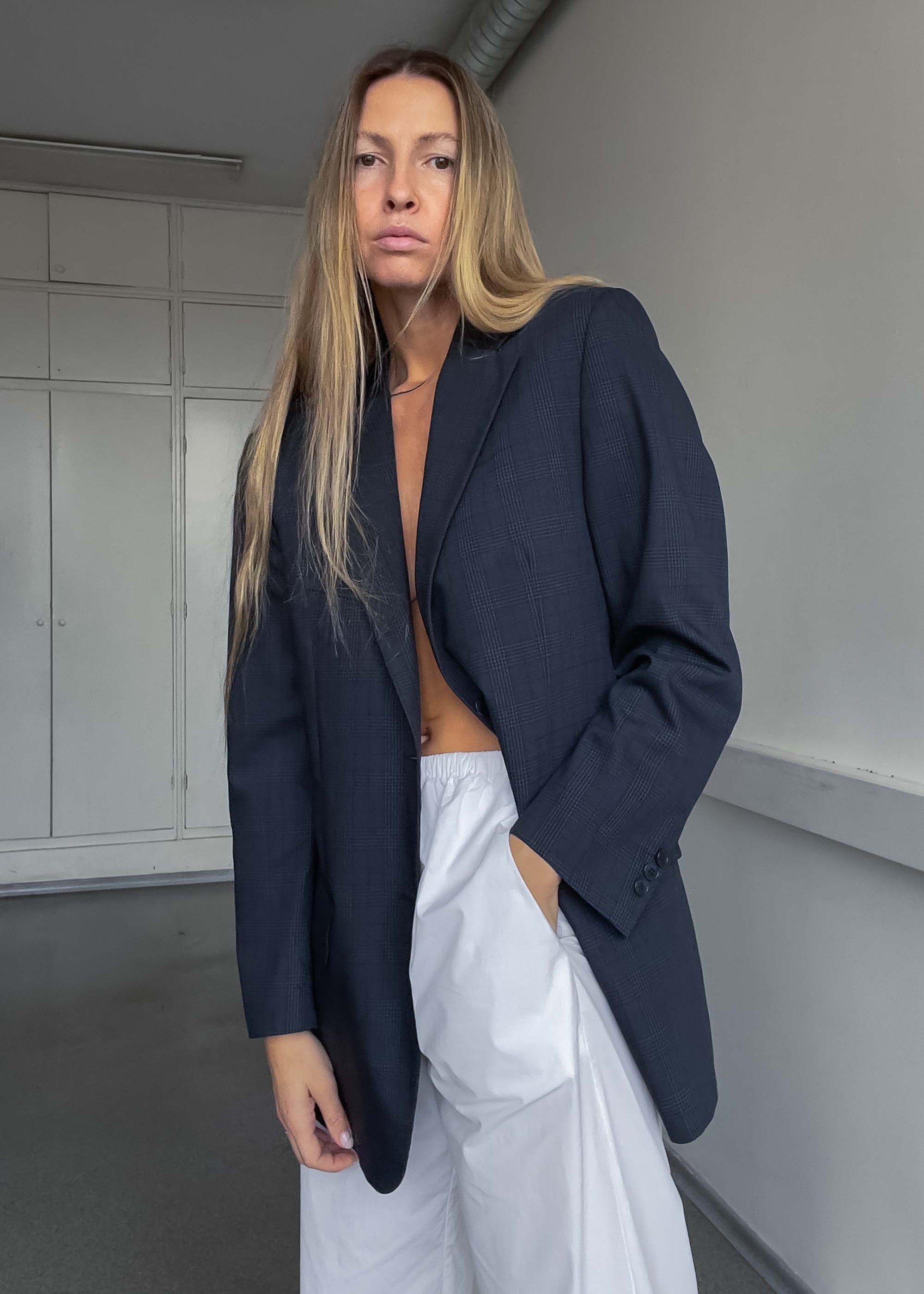 Vintage Dark Blue Checked Oversized 100% Light Wool Blazer