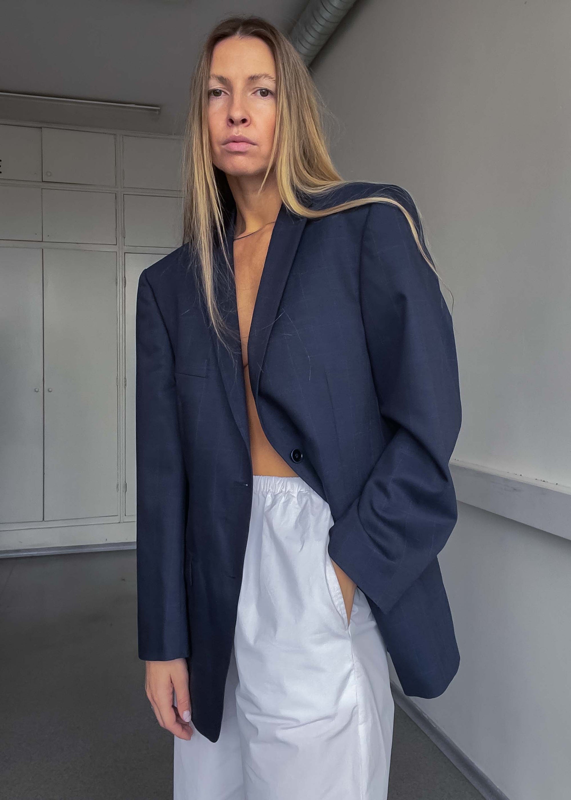 Vintage Dark Blue Checked Oversized 100% Light Wool Blazer