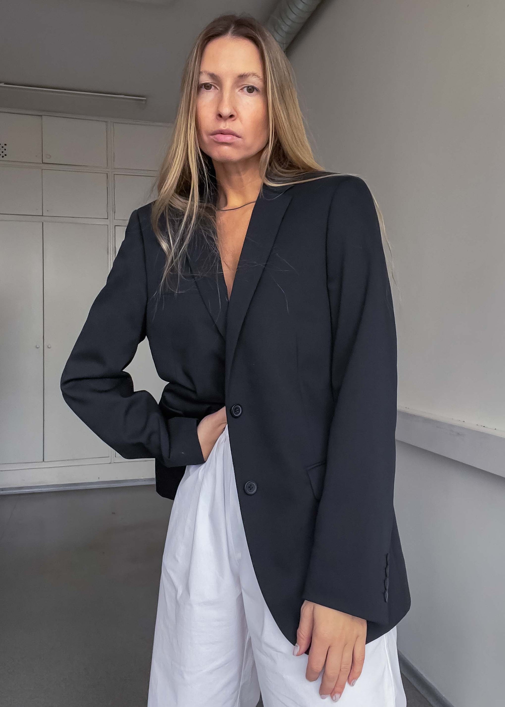 Vintage Black Oversized Smaller Fit Blazer