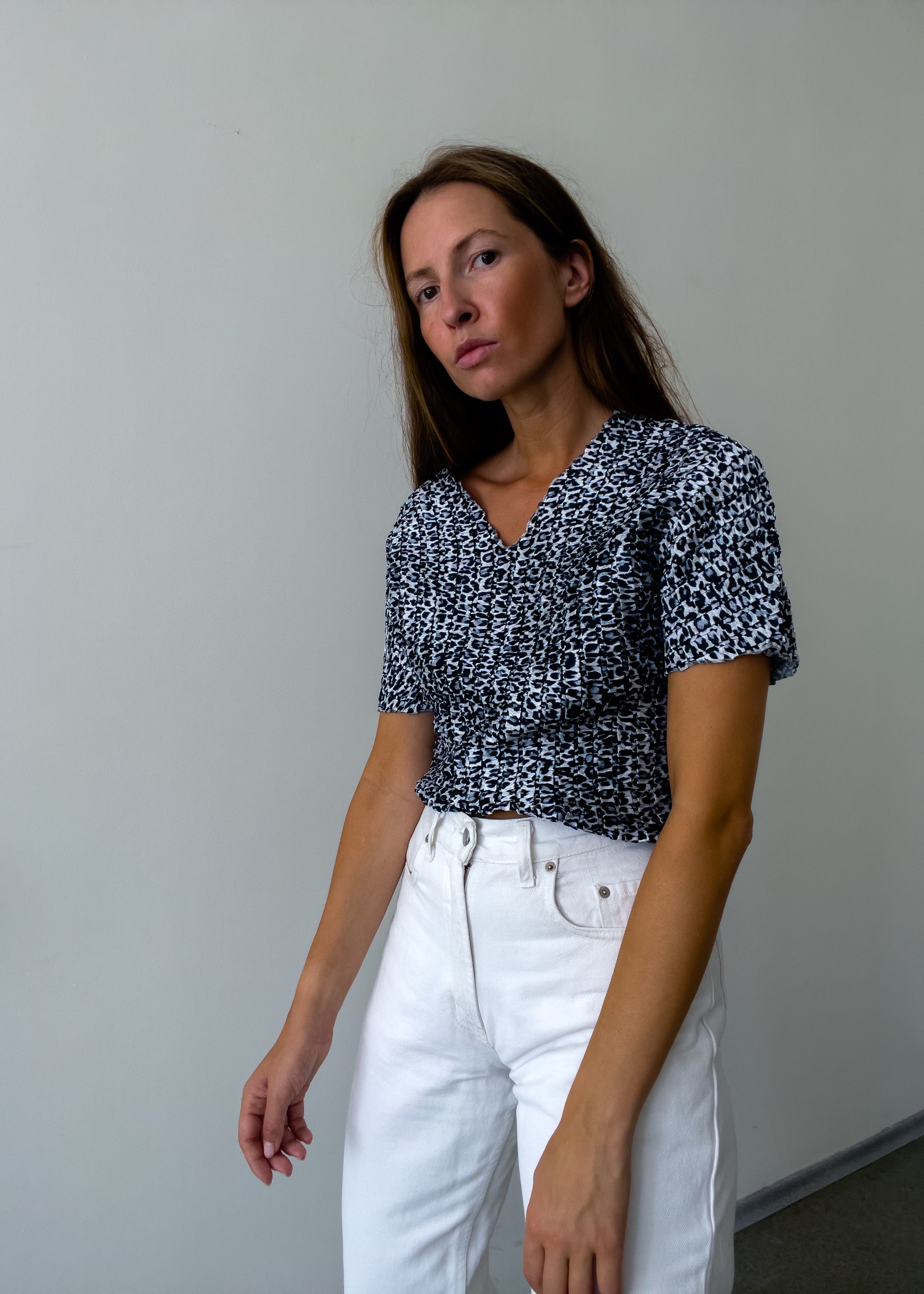 Vintage Black and White Ribbed Blouse