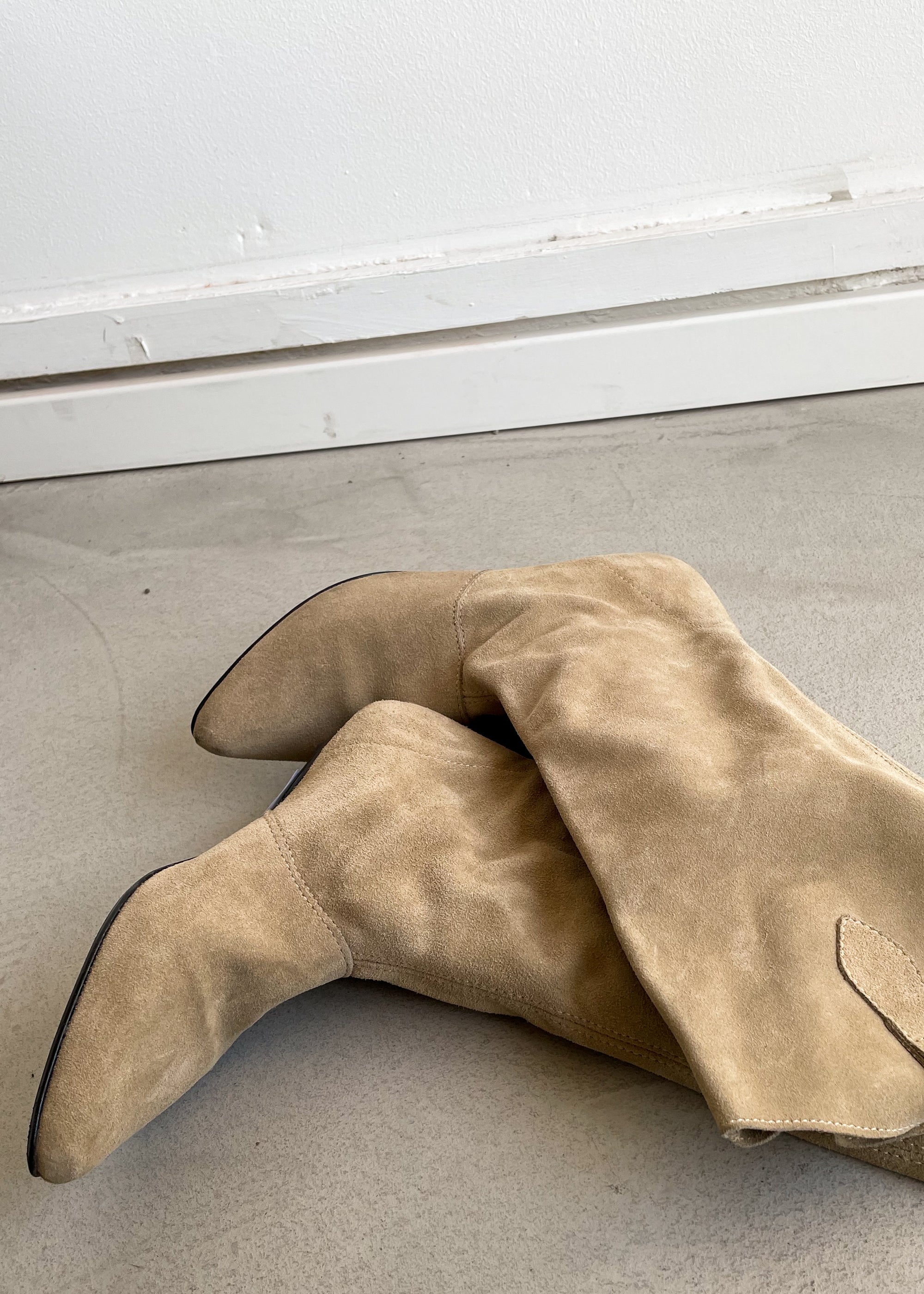 Vintage Beige Suede Boots Size 36
